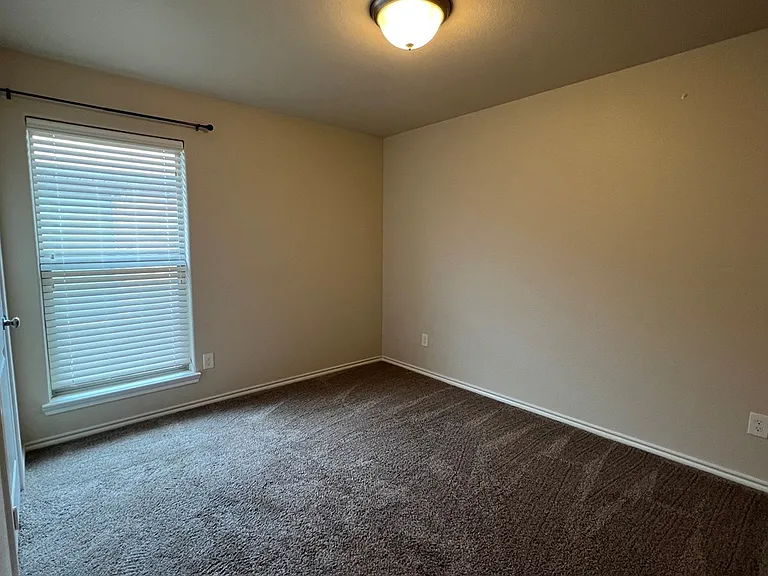 1704 Rattler Ln — Photo 12