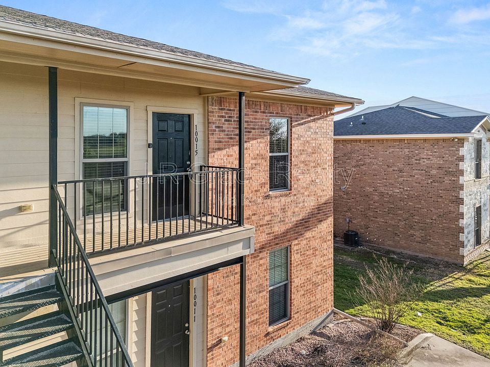 1st image of 10015 Amber Cir