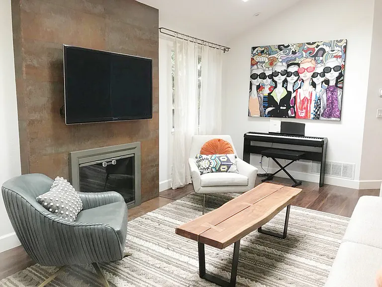 Family/Living room 3