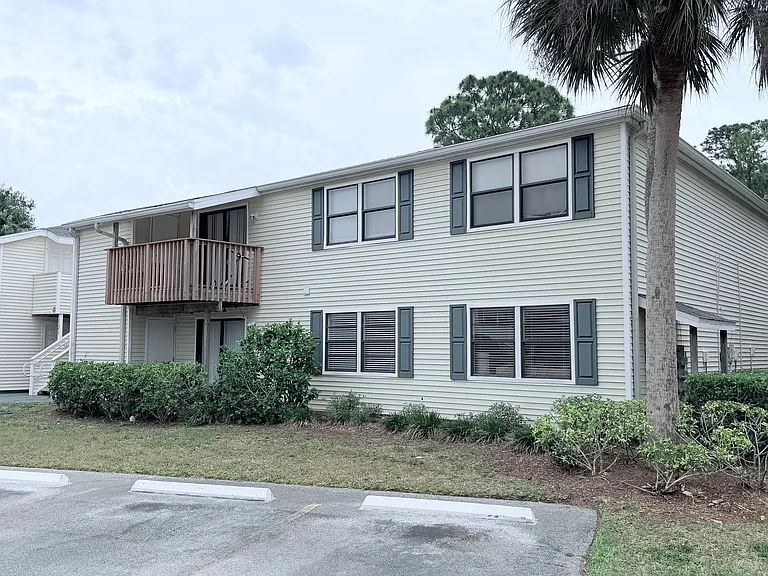 131 Sabal Ct #E — Photo 18