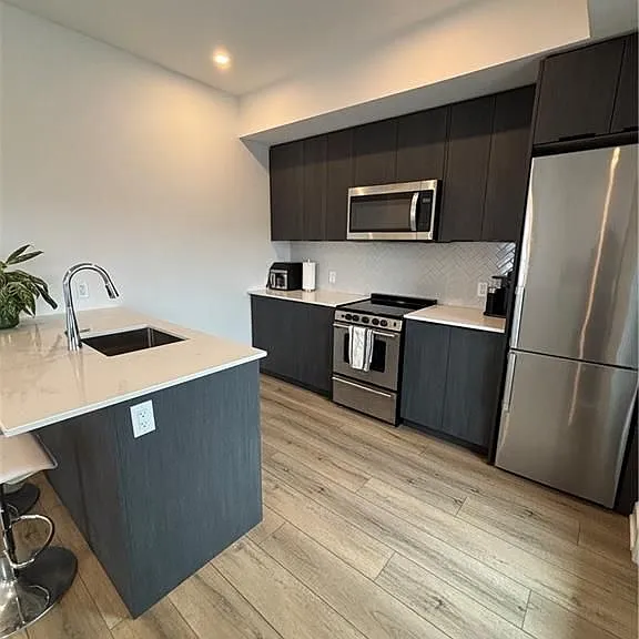 312 Erb St W #516 — Photo 15