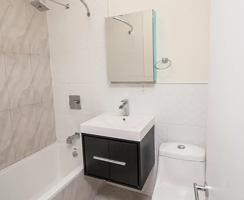 Rented by Nooklyn NYC LLC | media 13