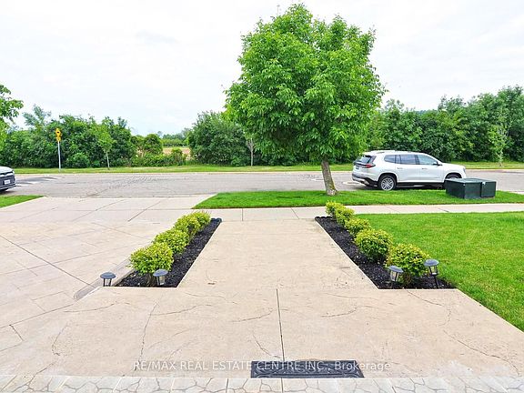 5th image of 43 Regalview Dr