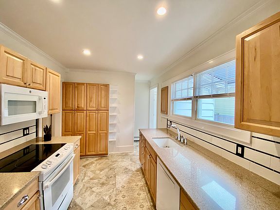 5th image of 630 1st St