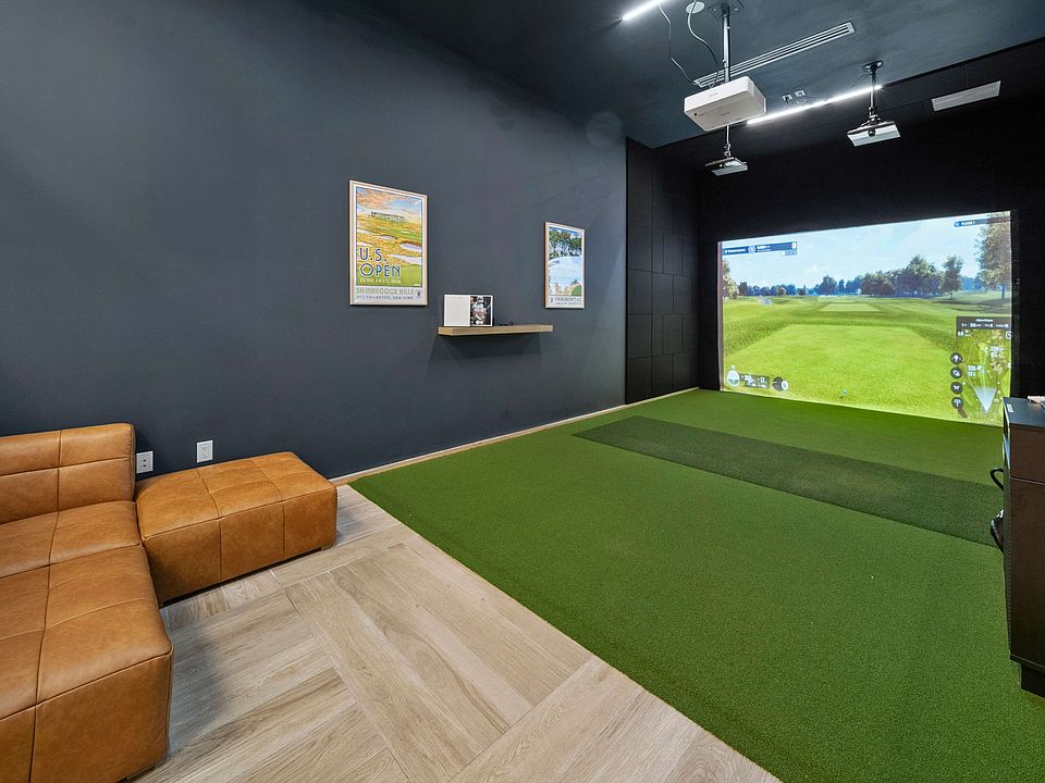 Catch 18 holes without leaving the comfort of home at the Shoreline's state-of-the-art golf simulator.