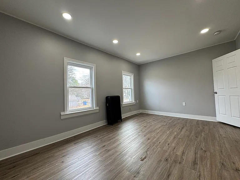 454 N Main St #3 — Photo 7