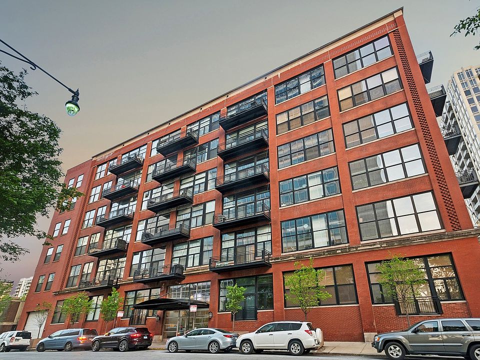 1st image of 525 W Superior St APT 626