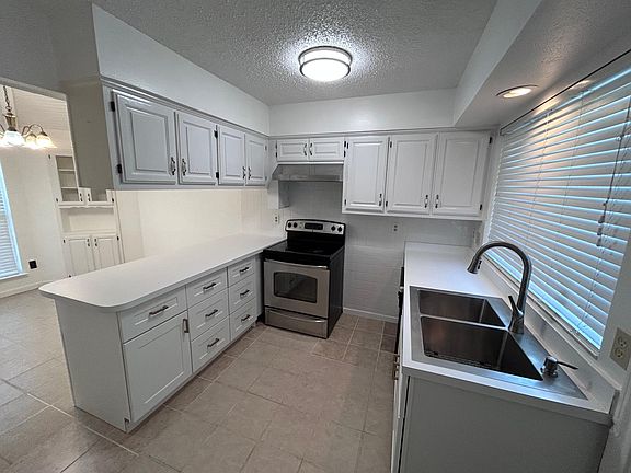 4th image of 1028 Cherrywood Ln
