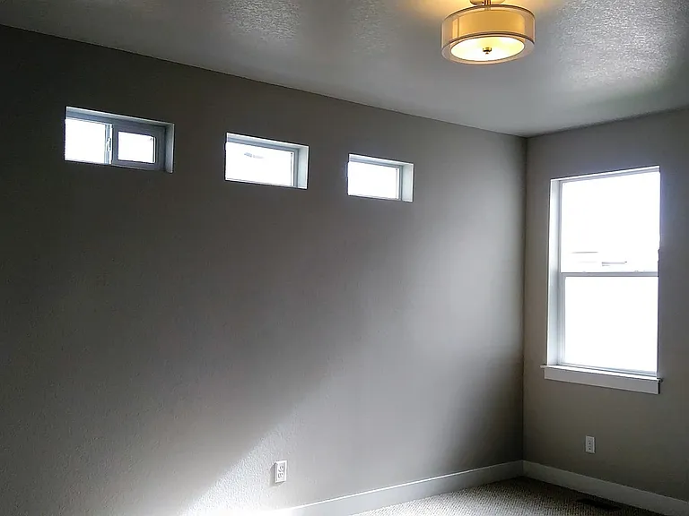 2221 Mackinac St — Photo 4