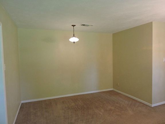 4th image of 726 Flamingo Way