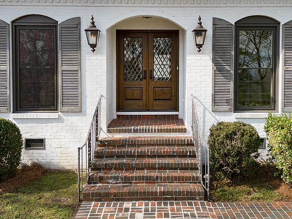 3rd image of 3568 Spring Valley Rd