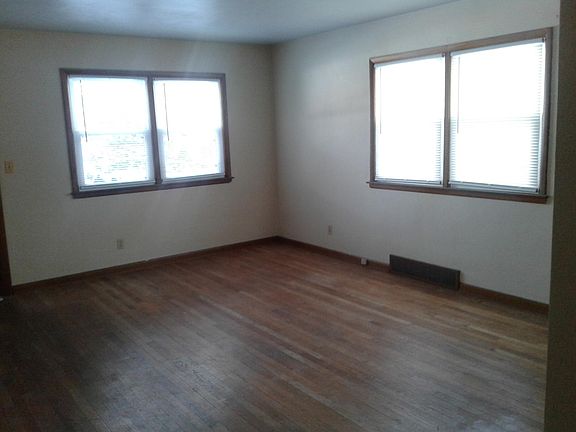 2nd image of 1907 12th Ave