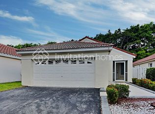 567 Talavera Rd, Fort Lauderdale, FL 33326