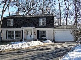 3 Applejack Rd, Rolling Meadows, IL 60008