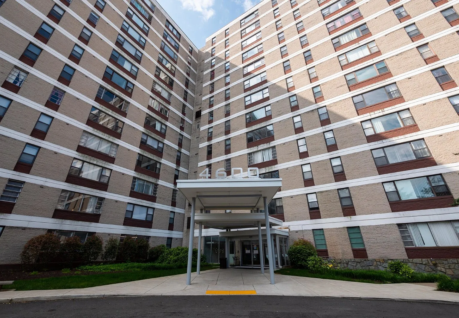 1 bed, 1.0 bath, 800 sqft, $1,850 — Photo 2