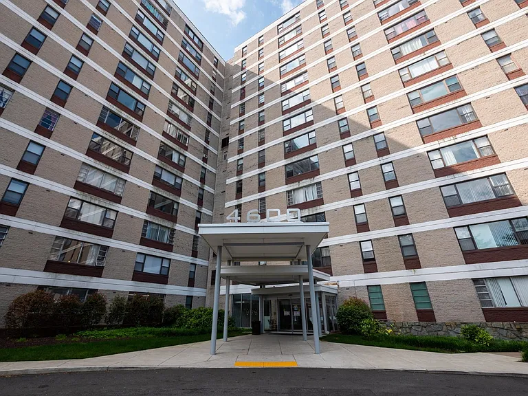 4600 Duke St #700 — Photo 2
