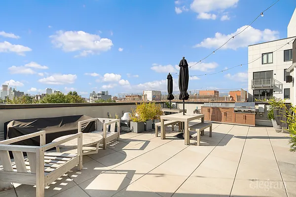 Rented by Elegran | media 21