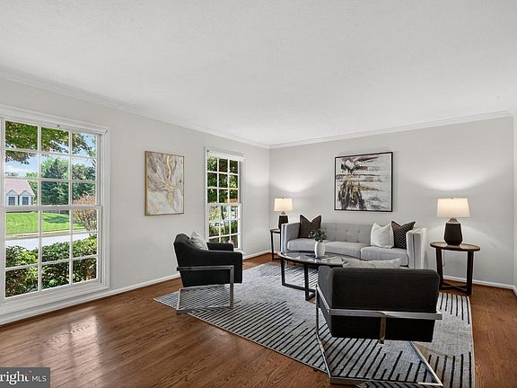 4th image of 13404 Melville Ln