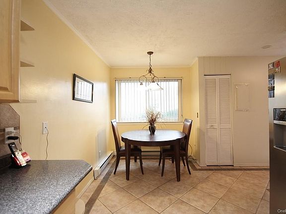 5th image of 19 Lincoln Pl APT 34