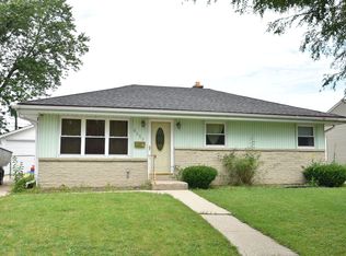 6557 N 90th St, Milwaukee, WI 53224