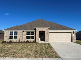 218 Hadley Ct, Breaux Bridge, LA 70517