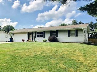 25633 Meadow Oak Ln, Elkhart, IN 46514