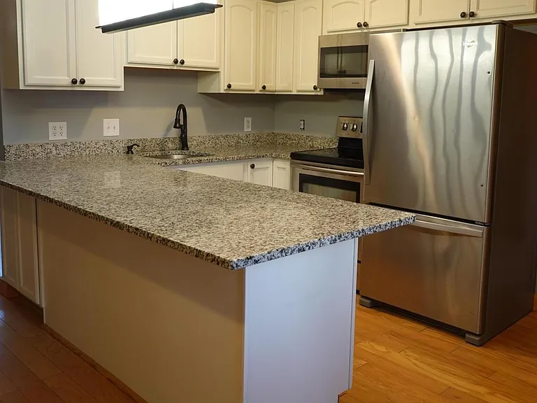 59 Mount Ephraim Rd — Photo 2