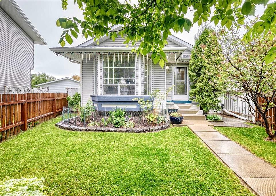 1st image of 16 Martinridge Way E