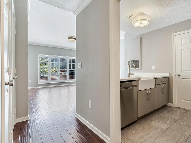 800 S Dakota Ave #206 — Photo 3