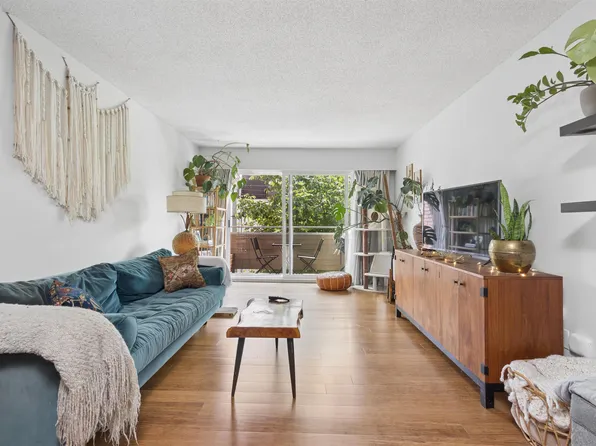 750 E 7th Ave #319, Vancouver, BC V5T 4H5