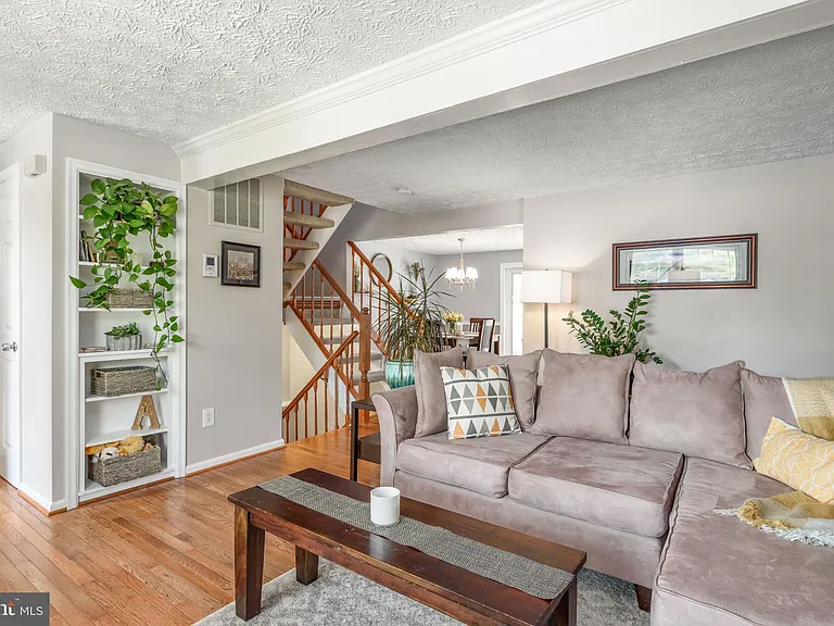 1120 Floyd Pl — Photo 6