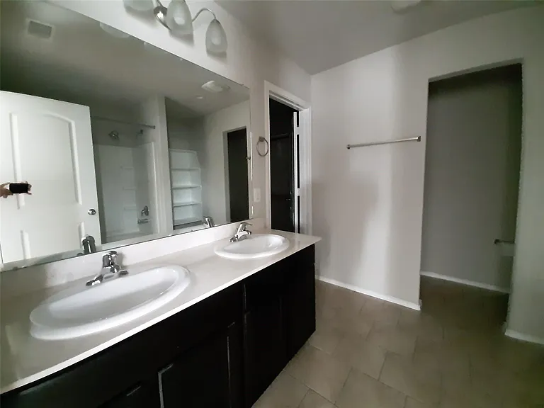 23614 Water Hickory Dr — Photo 13