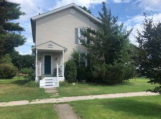 323 S 7th St, Monmouth, IL 61462