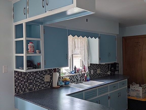 Another view of kitchen