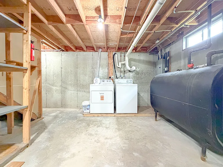 9 Dakota Dr — Photo 38