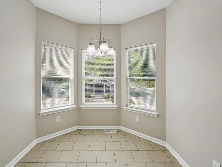 753 Prince Pl NW — Photo 15