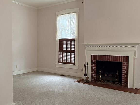 3rd image of 228 W Washington St
