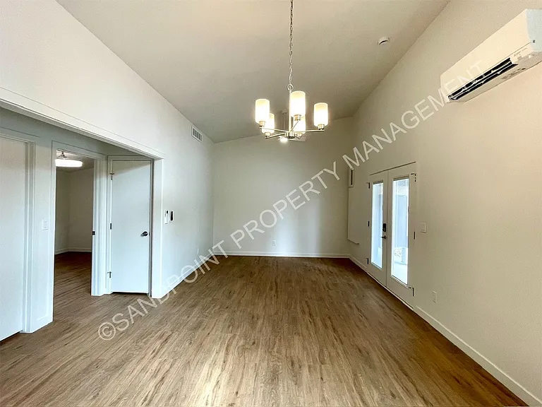 1608 Cedar St #1 — Photo 7