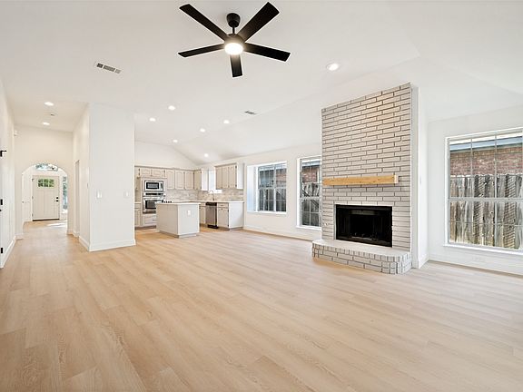 3rd image of 5013 Promise Land Dr