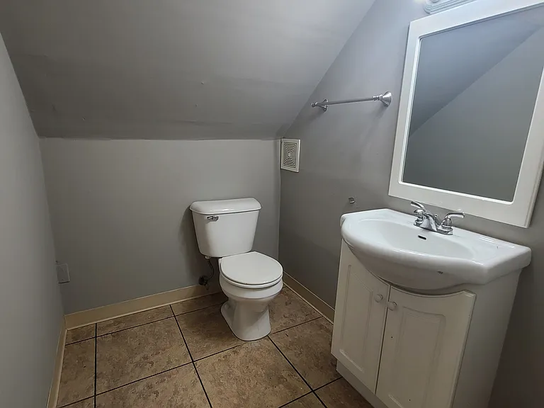 3028 Woodland Ave — Photo 7