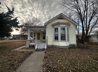 1722 S 10th St, Saint Joseph, MO 64503