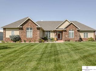 20550 Sheffield St, Elkhorn, NE 68022