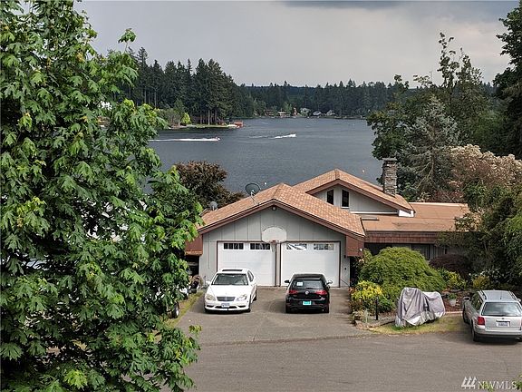 3rd image of 3421 Long Lake Dr SE