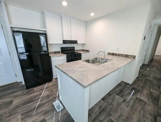 122 Terri Ln #130 — Photo 1
