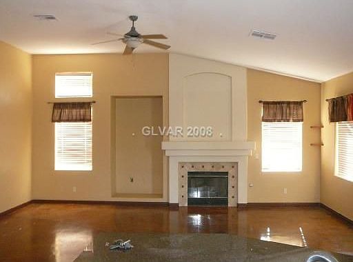 3rd image of 8330 Las Lagunas Ln