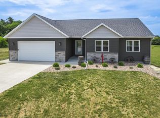 E7997 Quail Meadow Ln, Reedsburg, WI 53959