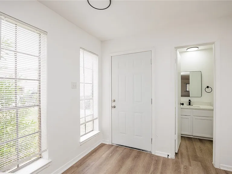 6114 Wilderock Dr #C — Photo 4