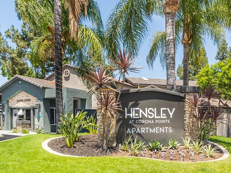 Hensley at Corona Pointe — Photo 7