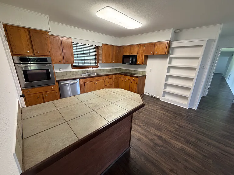 14738 Faulkner Lake Rd — Photo 17