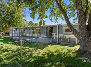 530 N Meadowland Dr, Boise, ID 83713